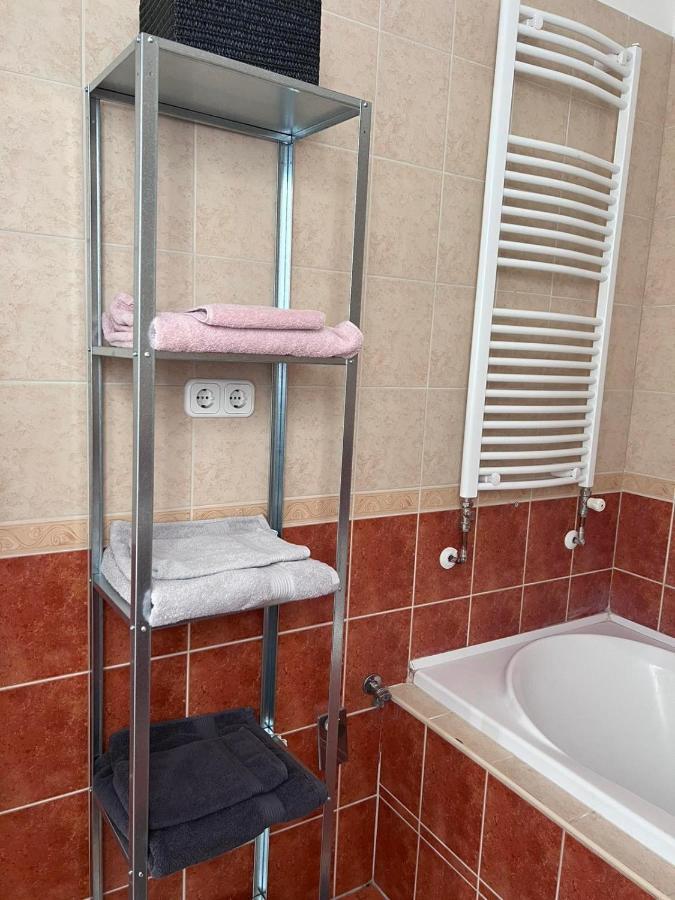 Hb Downtown Sunny Apartman Budapest Ngoại thất bức ảnh